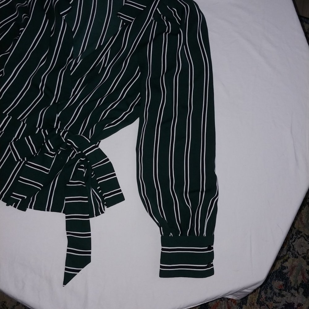 Lucy Paris Long Sleeve Wrap Top SZ M - Picture 7 of 15